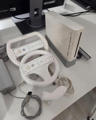 Nintendo Wii Bianca con Accessori e Volanti