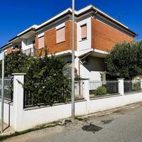 PORZIONE DI BIFAMILIARE A SABAUDIA