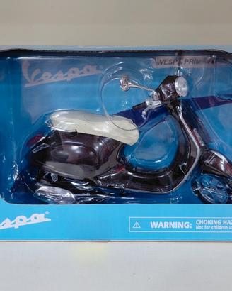 Vespa Piaggio New Primavera 2013  Die-Cast 1-12 