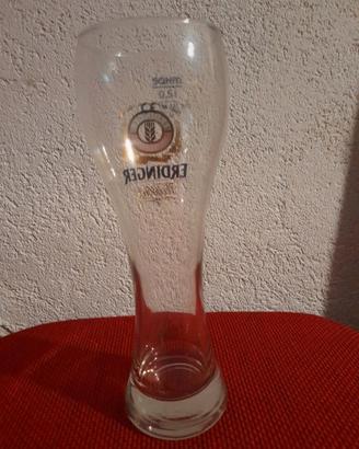 Bicchiere di birra da collezione