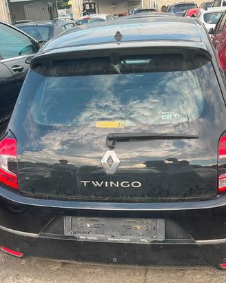 RENAULT TWINGO 2017 PER RICAMBI