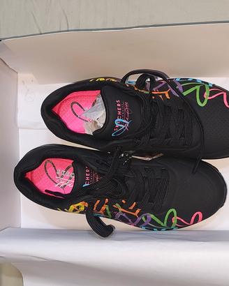 Skechers
