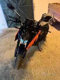 KTM duke 125 2025
