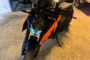 KTM duke 125 2025
