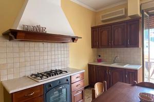 Appartamento in centro, 4 vani arredato