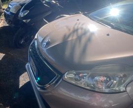 Peugeot 208 - 2012