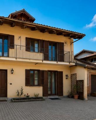 Chivasso semi indipendente con giardino privato