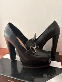 Décolleté Queen Helena