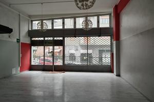 NEGOZIO A PINO TORINESE