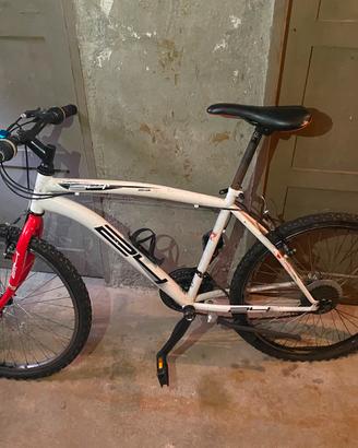 Bici MTB Bici Jaguar 24" -DA RIPARARE