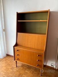 Libreria con scrittoio a ribalta