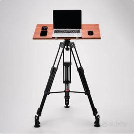 Tripod Standing Desk Pro di Intension Design