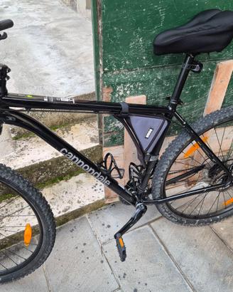 Mtb cannondale trial nera