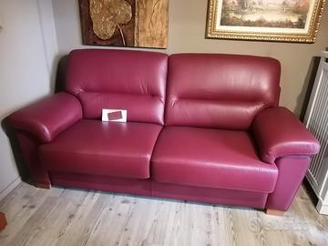 Divano fisso 3 posti pelle NUOVO di esposizione 
