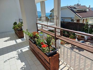 4 persone, 400mt da vindicio8j