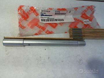 PERNO RUOTA ANT.D.17 PEGASO APRILIA AP8125755