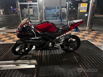 Yamaha YZF r125