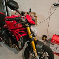 Ducati Monster 1200S