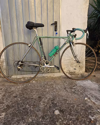 Bici Bianchi. Telaio Columbus. Cambio Campagnolo