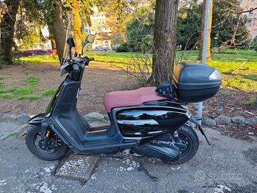 Velocifero Tennis 125 ABS