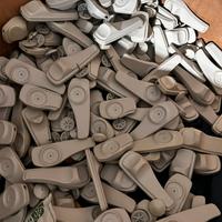 Placche antitaccheggio negozi abbigliamento