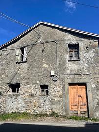 Rustico del 1800 in pietra