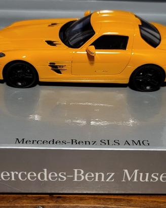 1:43 MB Museum Mercedes SLS orange