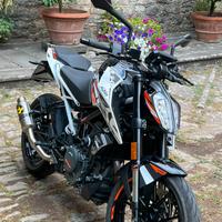 KTM Duke 390 2021