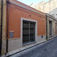 Locale commerciale, negozio, ufficio