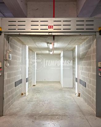 AMPIO BOX SINGOLO DI 22 MQ C.A. - VIA PELLINI 5, M