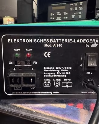 Caricabatterie x camper 12V 10A