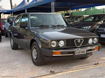 ALFA ROMEO Alfetta 2.0i Quadrifoglio Oro