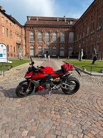 Ducati Streetfighter V2s