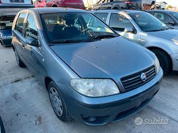 Ricambi usati per Fiat Punto 1.3 MJT 2004
