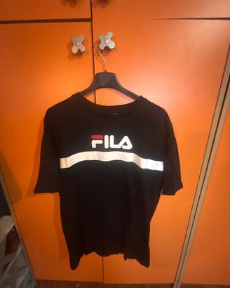 Maglietta fila xs mai usata (veste s)