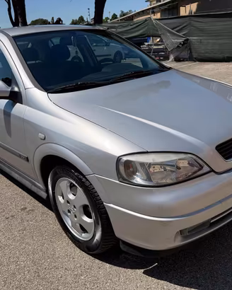 OPEL Astra 1.6i 16V cat 5p Club senza nessun lav