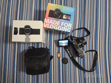 Sony ZV-E10 Kit Vlogging Completo 1 ANNO E MEZZO