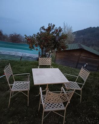 Tavolo ferro battuto con 4 sedie 