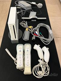 Nintendo Wii + 2 Controller Funzionante