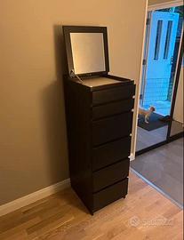 Cassettiera Ikea con specchio Malm