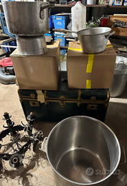 pentole in acciaio per cuoco