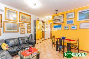 QUADRILOCALE CON TERRAZZO IMMERSO NEL VERDE