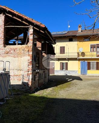 CASA SEMINDIPENDENTE A GIFFLENGA