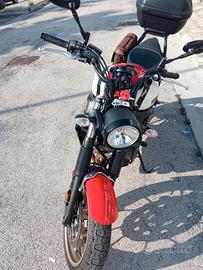Moto Yamaha XSR 700 ABS