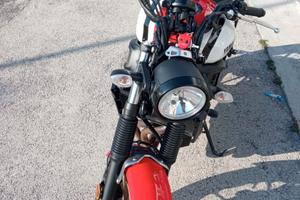 Moto Yamaha XSR 700 ABS