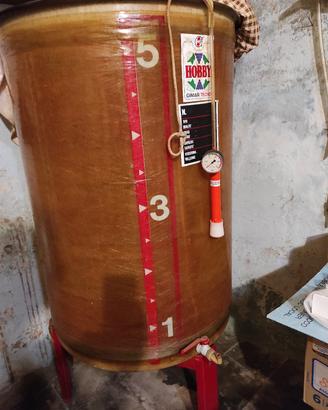 Silo in vetro resina, capienza massima 500 LT 