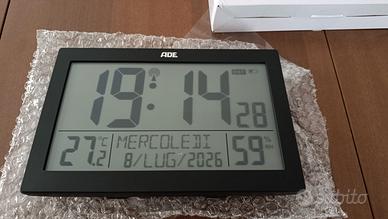 Orologio digitale da tavolo o parete radiocont ADE