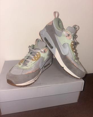 Nike Air Max 90 Futura