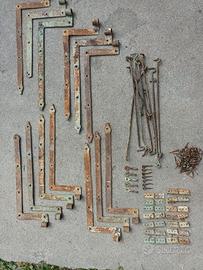 Cardini forgiati a mano per persiane