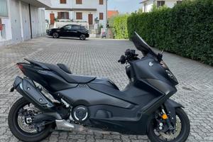 Yamaha TMAX 560 – Anno 2024